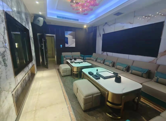 西寧美高美KTV訂房電話,西寧美高美KTV消費(fèi)